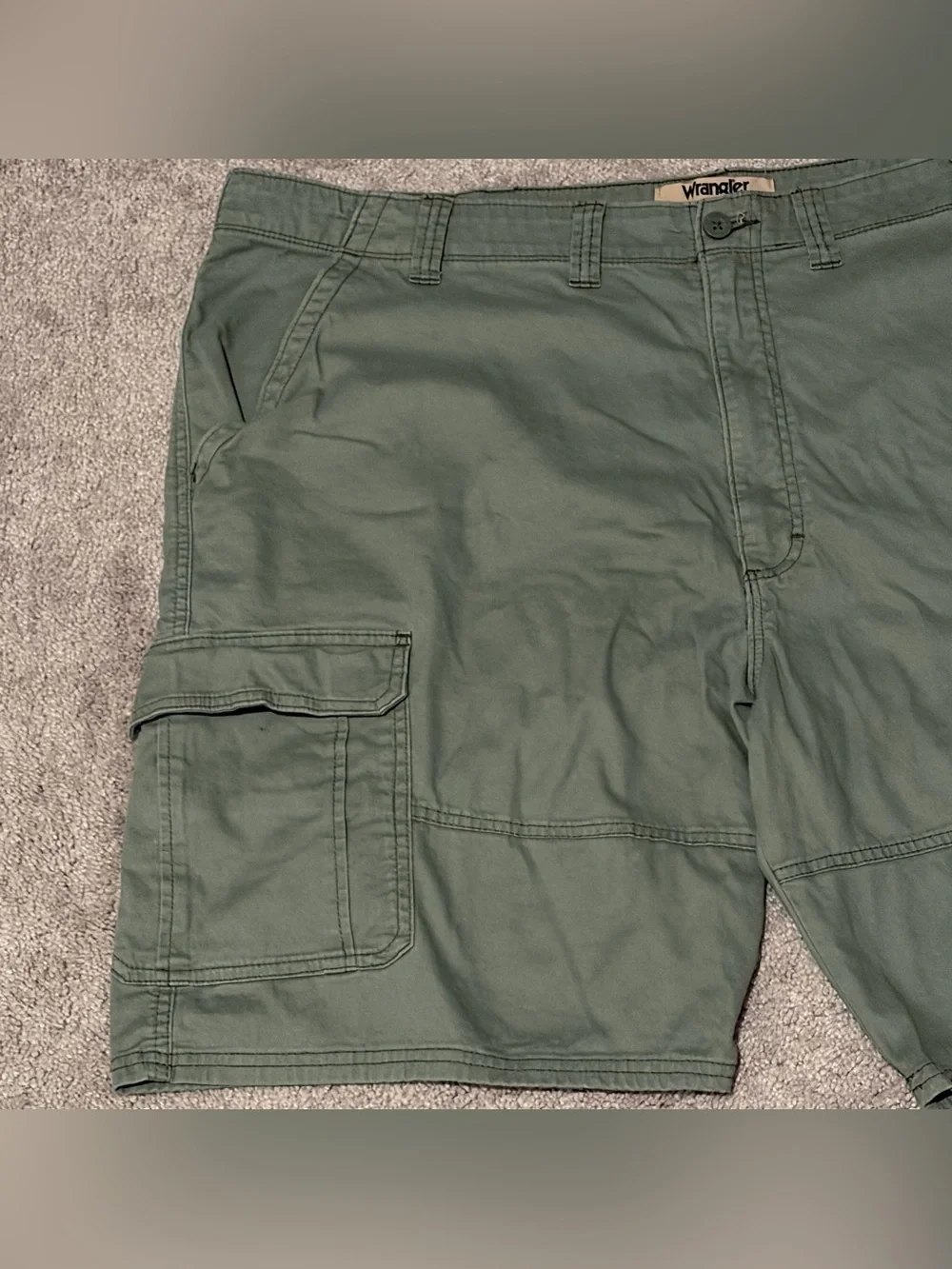 Wrangler Authentic Cargo Shorts Men's Size 48 Green Flat Front Outdoors (48x10)